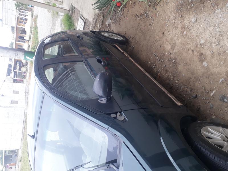 Ford Fiesta • 2004 • 185,000 km 4