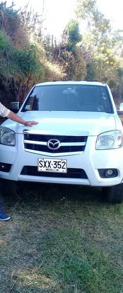 Mazda BT • 2011 • 210,000 km 1