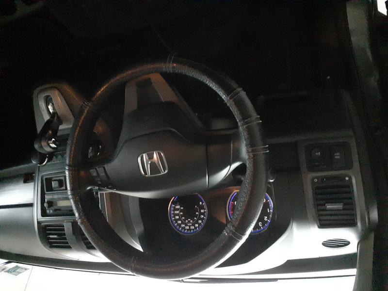 Honda CR-V • 2011 • 175,300 km 4