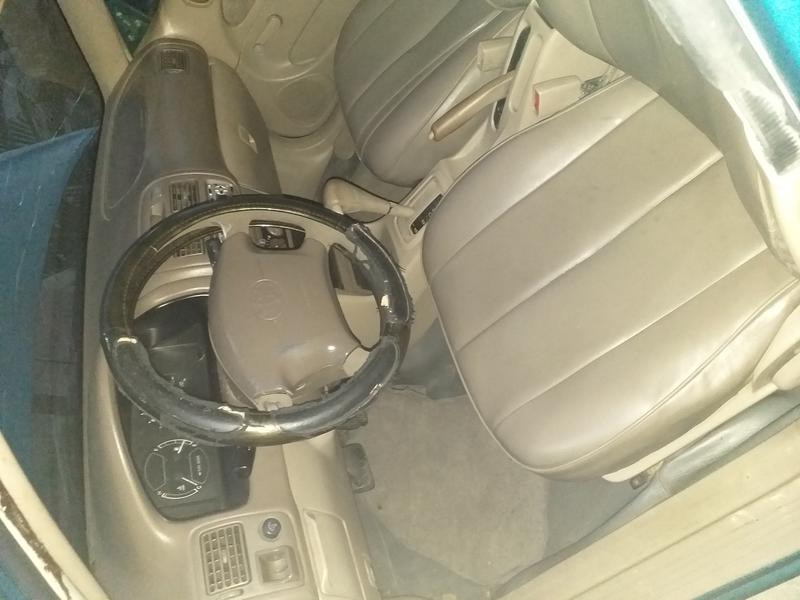 Toyota Corolla • 1998 • 350,000 km 7