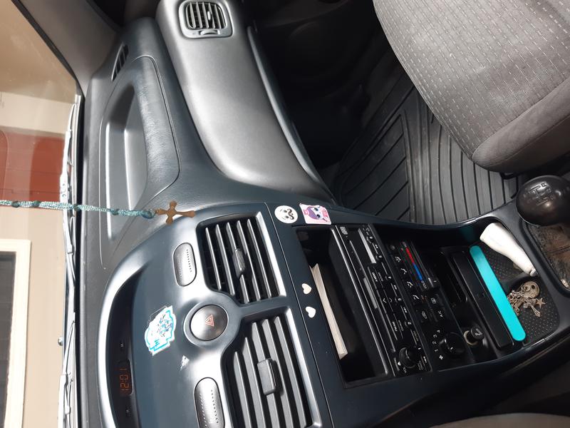 Nissan Almera • 2007 • 249,000 km 3