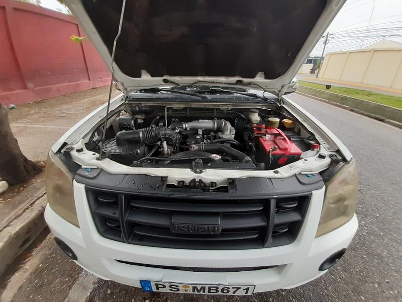 Isuzu D-MAX • 2008 • 150,000 km 1