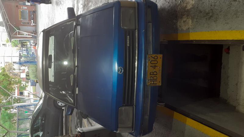 Mazda 323 • 1985 • 150,000 km 3