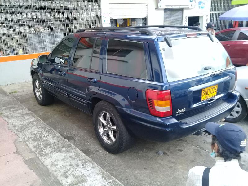 Jeep Grand Cherokee • 2002 • 136,000 km 7