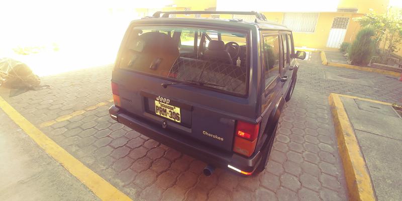 Jeep Cherokee • 1995 • 335,000 km 5