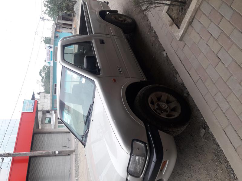 Chevrolet  • 1999 • 25,000 km 3