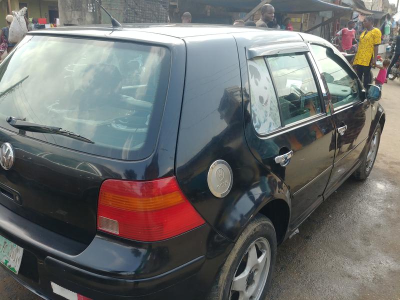 Volkswagen Golf • 2010 • 2,000 km 5