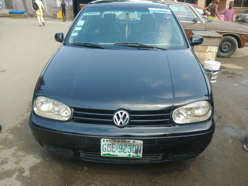 Volkswagen Golf • 2010 • 2,000 km 4