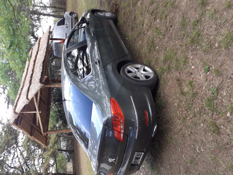 Peugeot 408 • 2012 • 70,000 km 1