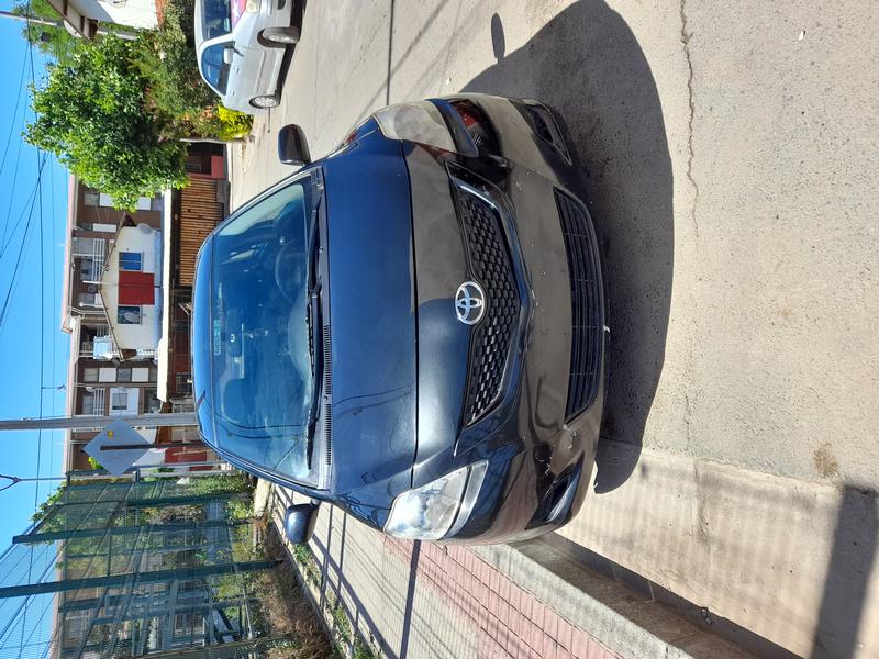Toyota  • 2010 • 30,290 km 4