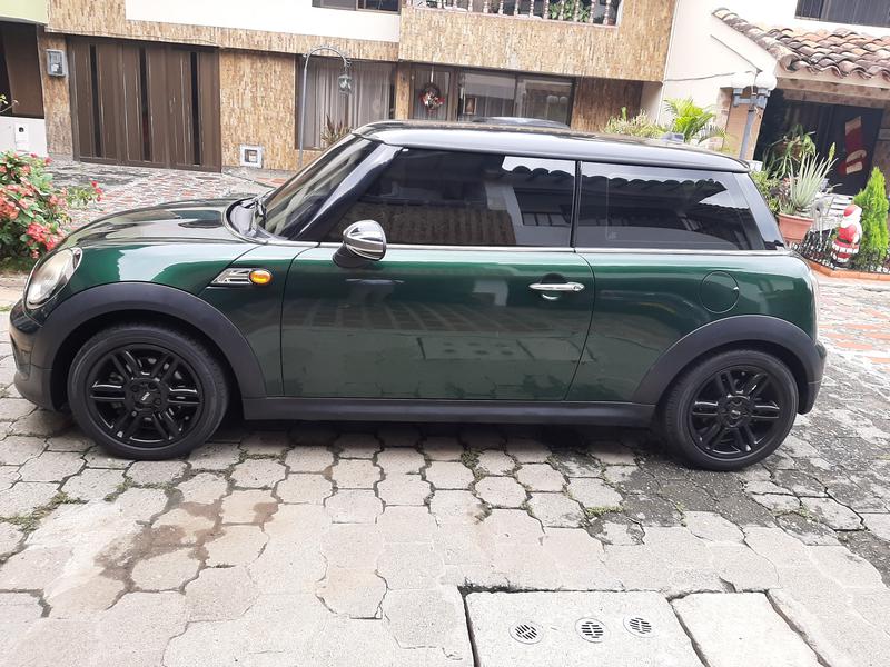 MINI Cooper • 2013 • 75,500 km 3