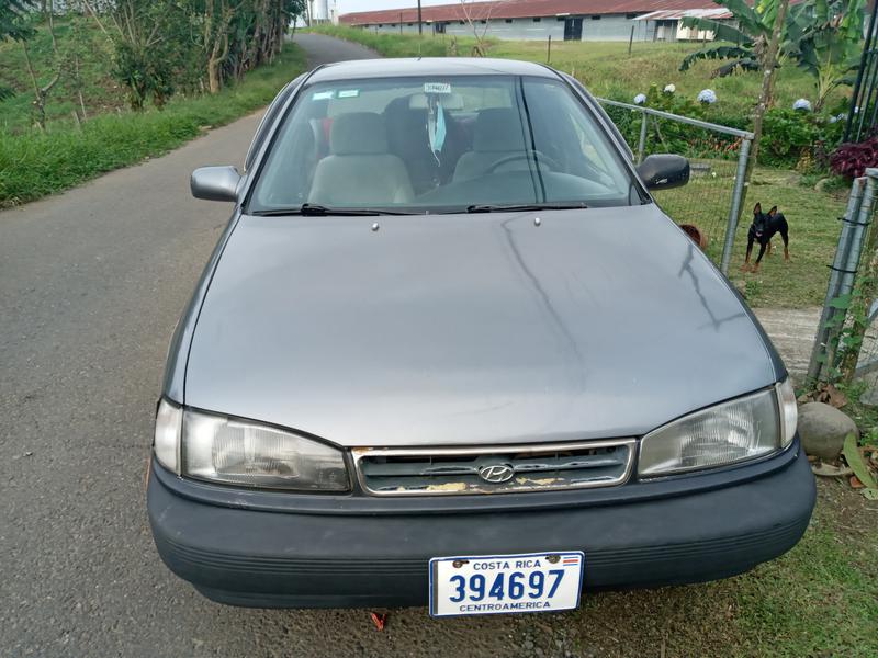 Hyundai Elantra • 1992 • 0 km 1