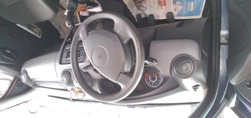 Renault Logan • 2013 • 80,200 km 3