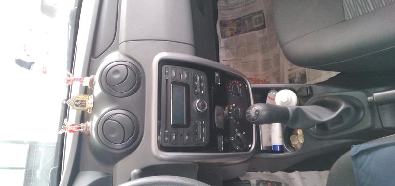 Renault Logan • 2013 • 80,200 km 7