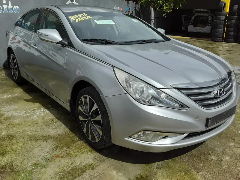 Hyundai Sonata • 2014 • 200,000 km 4