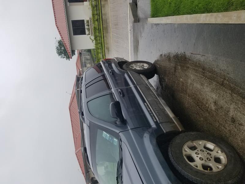 Jeep Cherokee • 2000 • 135,000 km 1