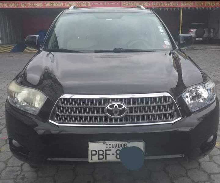Toyota Highlander • 2010 • 100,000 km 3