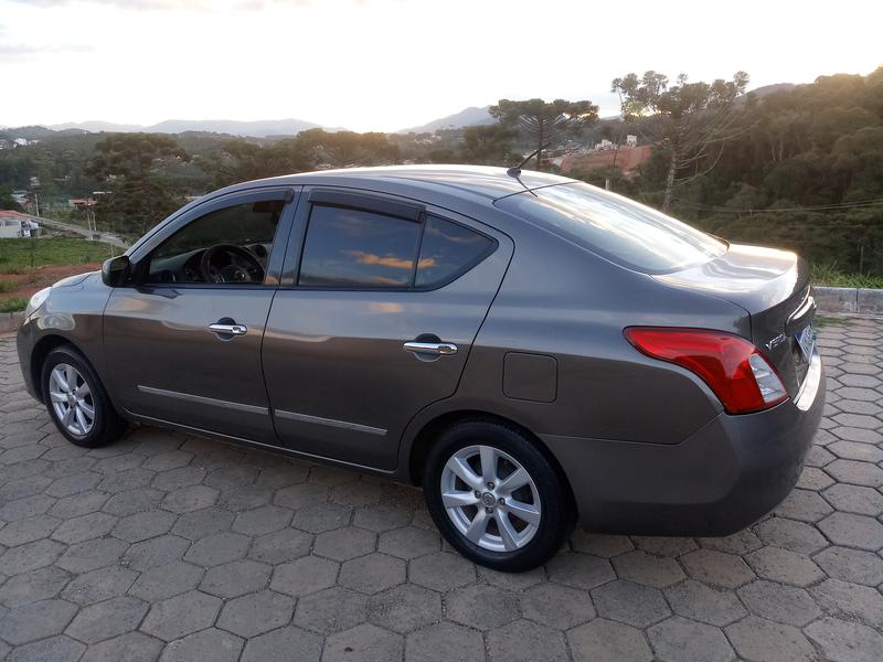 Nissan Versa • 2013 • 87,000 km 1