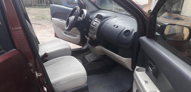 Toyota Yaris Hatchback • 2007 • 115,000 km 5