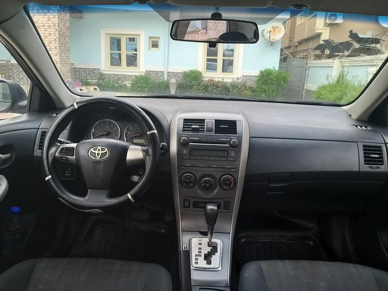 Toyota Corolla • 2011 • 136,000 km 7