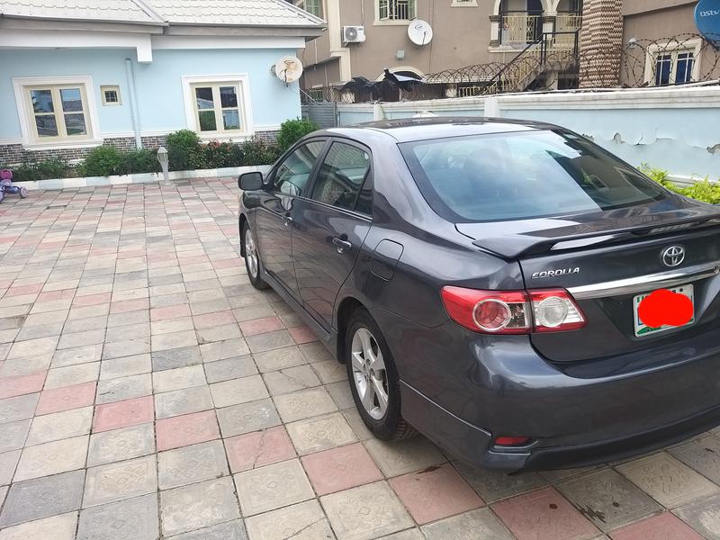 Toyota Corolla • 2011 • 136,000 km 2