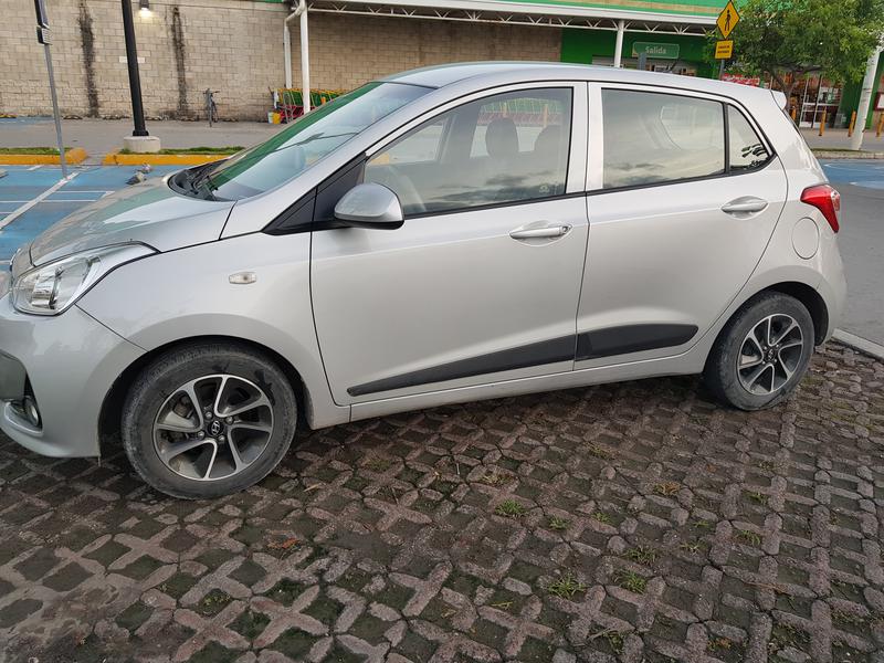 Hyundai i10 • 2018 • 67,000 km 1