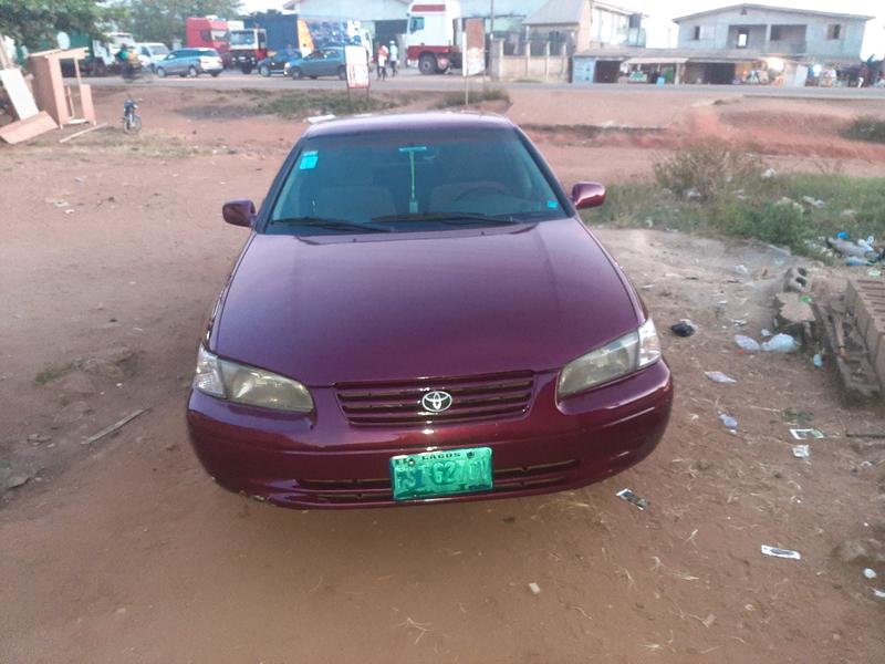 Toyota Camry • 1993 • 10,000 km 2