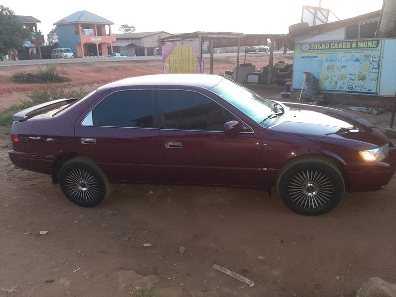 Toyota Camry • 1993 • 10,000 km 4