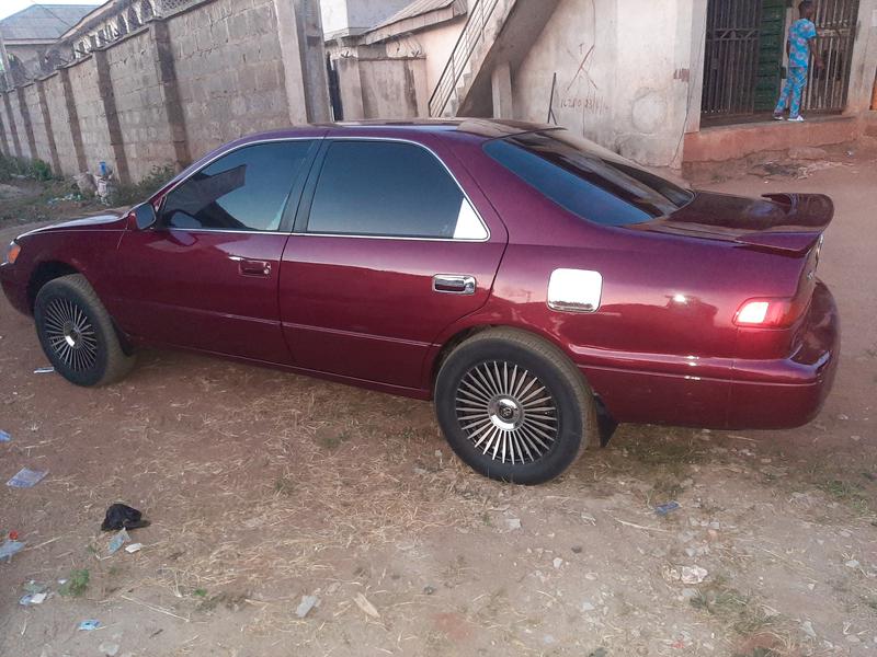 Toyota Camry • 1993 • 10,000 km 3