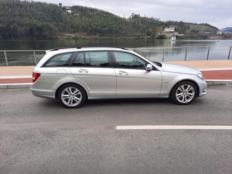 Mercedes-Benz C • 2012 • 273,000 km 3