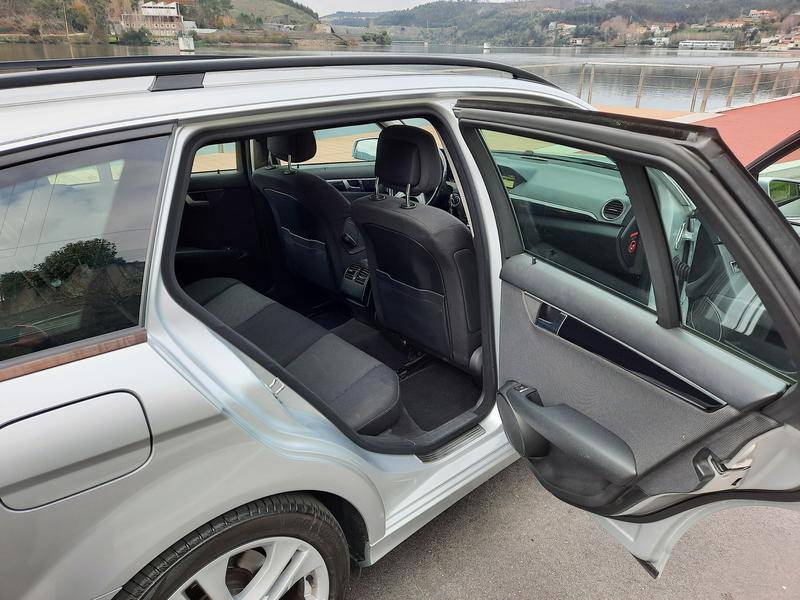 Mercedes-Benz C • 2012 • 273,000 km 11
