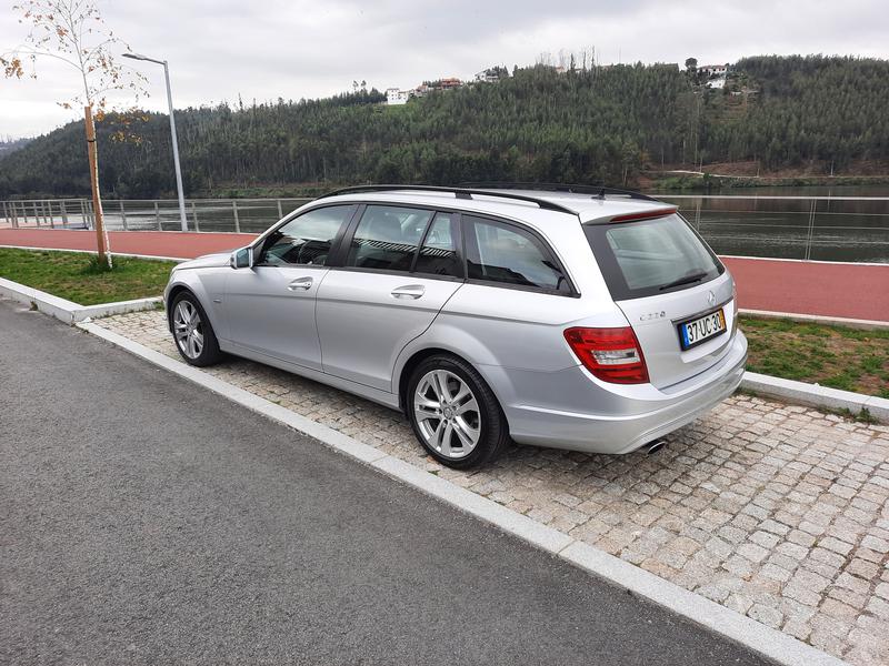 Mercedes-Benz C • 2012 • 273,000 km 10