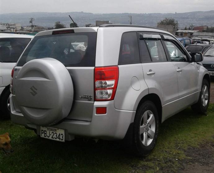 Suzuki  • 2010 • 127,000 km 2