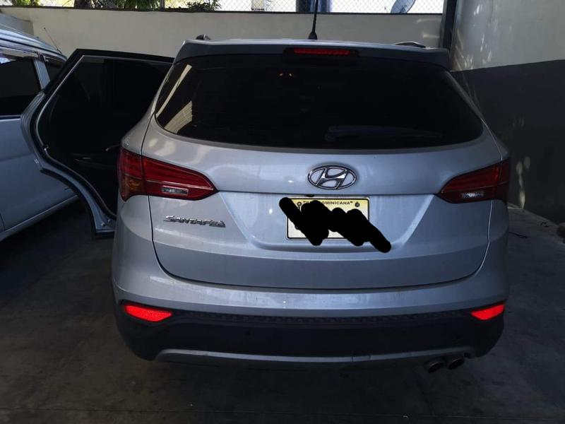 Hyundai Santa Fe • 2014 • 150,000 km 4