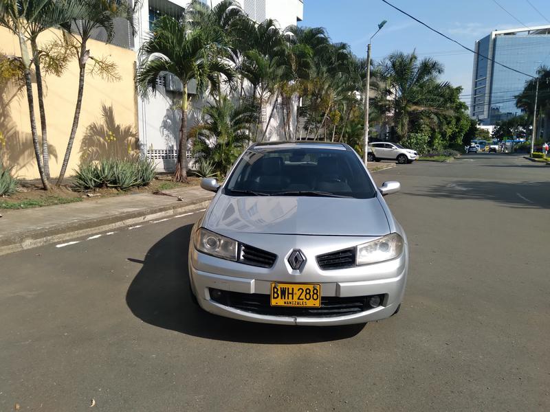 Renault Megane II • 2006 • 122,000 km 3