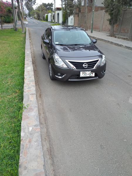 Nissan Versa • 2015 • 122,000 km 7