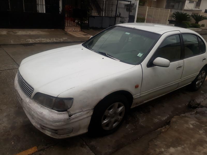 Nissan Maxima • 1997 • 360,000 km 9