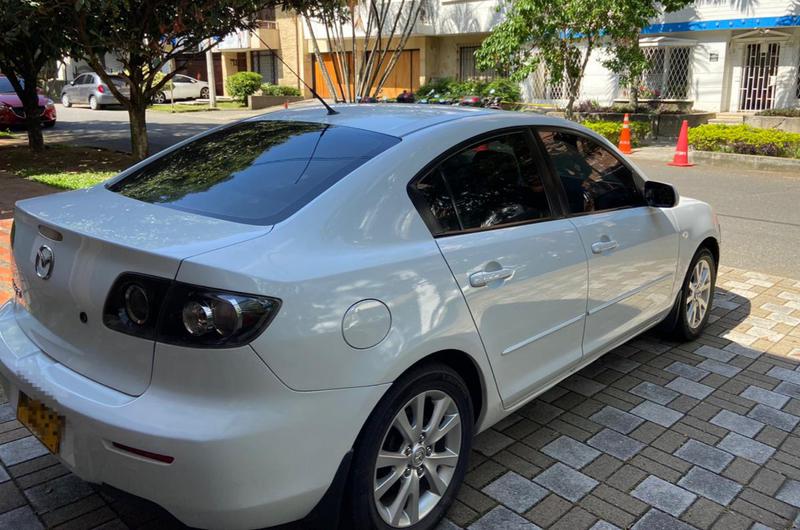 Mazda 3 • 2010 • 92,000 km 7