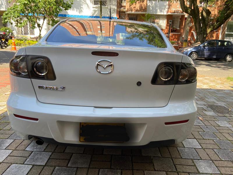 Mazda 3 • 2010 • 92,000 km 11