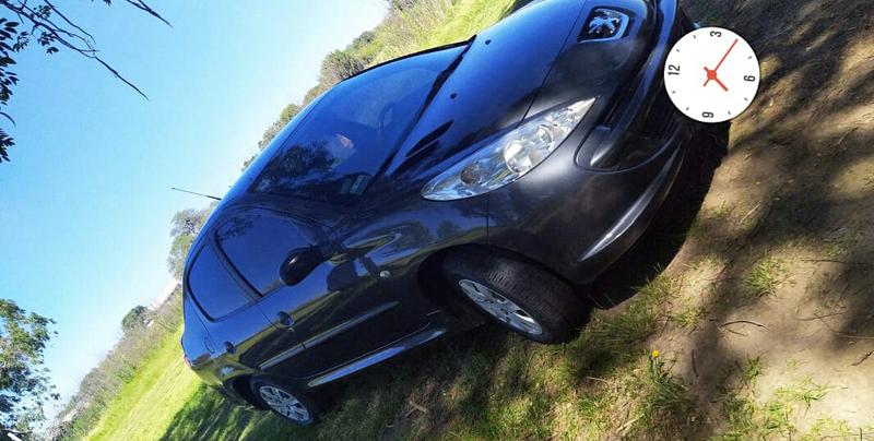 Peugeot  • 2013 • 72,000 km 4