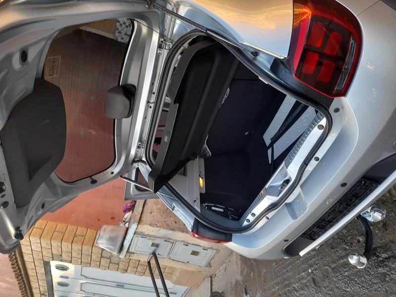 Dacia Sandero • 2019 • 16,000 km 10