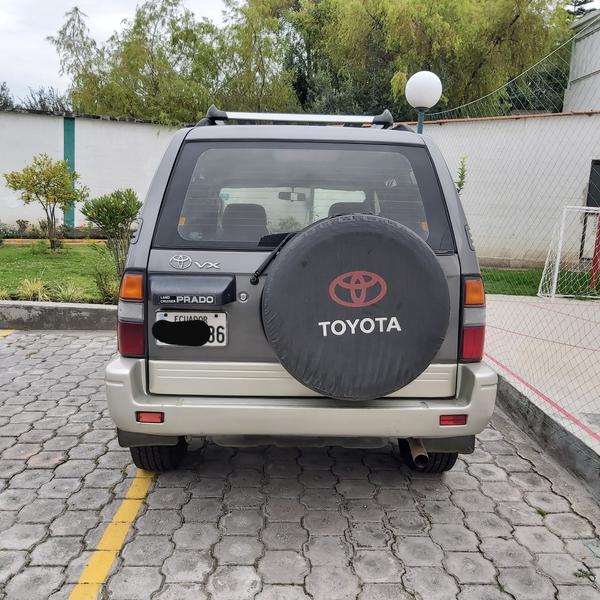 Toyota Land Cruiser • 2001 • 250,000 km 1
