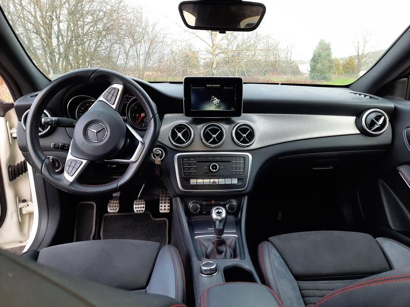 Mercedes-Benz 200 D • 2018 • 48,000 km 2