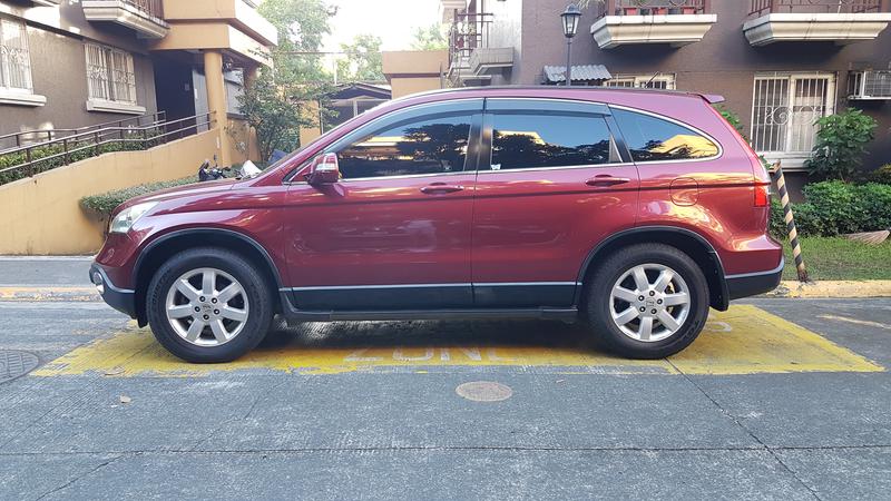Honda CR-V • 2007 • 126,000 km 4