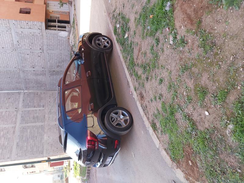 Dacia Sandero • 2017 • 58,400 km 3