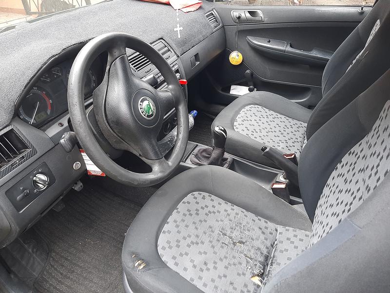 Škoda Fabia • 2006 • 148,000 km 3