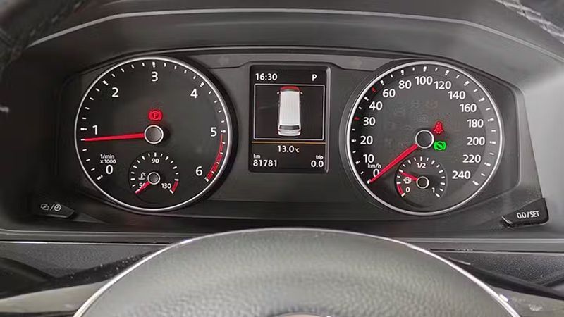 Volkswagen Multivan • 2019 • 81,781 km 2