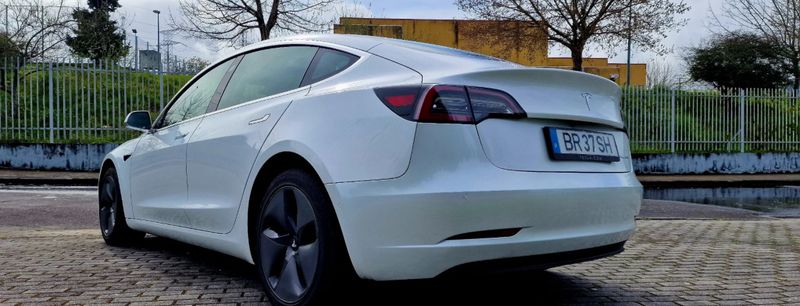 Tesla Model 3 • 2019 • 160,000 km 5