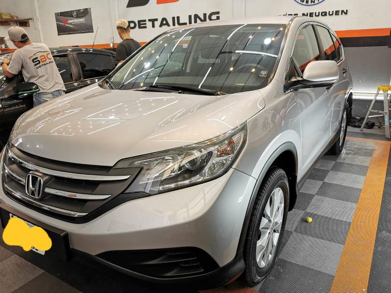 Honda CR-V • 2013 • 147,000 km 3