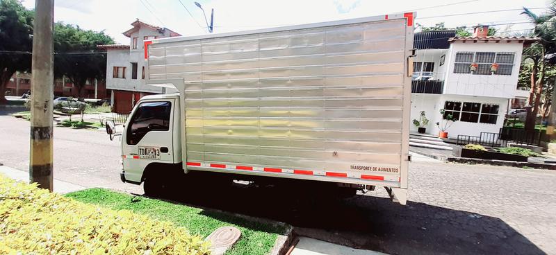 Chevrolet 3100 • 2006 • 270,000 km 6